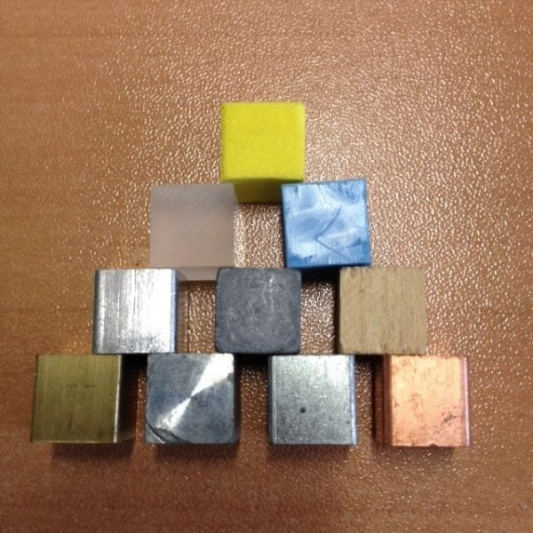 Mass Cube Set (Pb, Br, Al, Fe) 3,2x3,2x3,2cm with hook - Διερευνητική Μάθηση